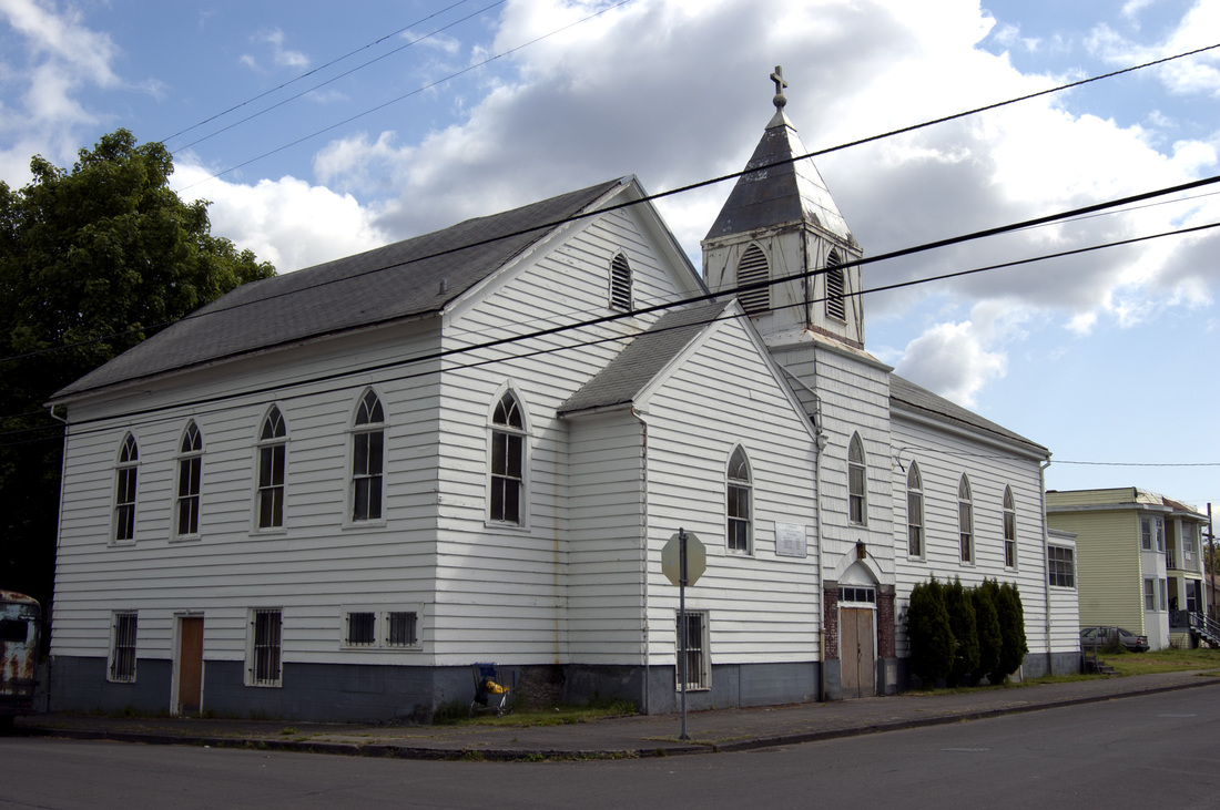 Former St. Pauls Church in 2006