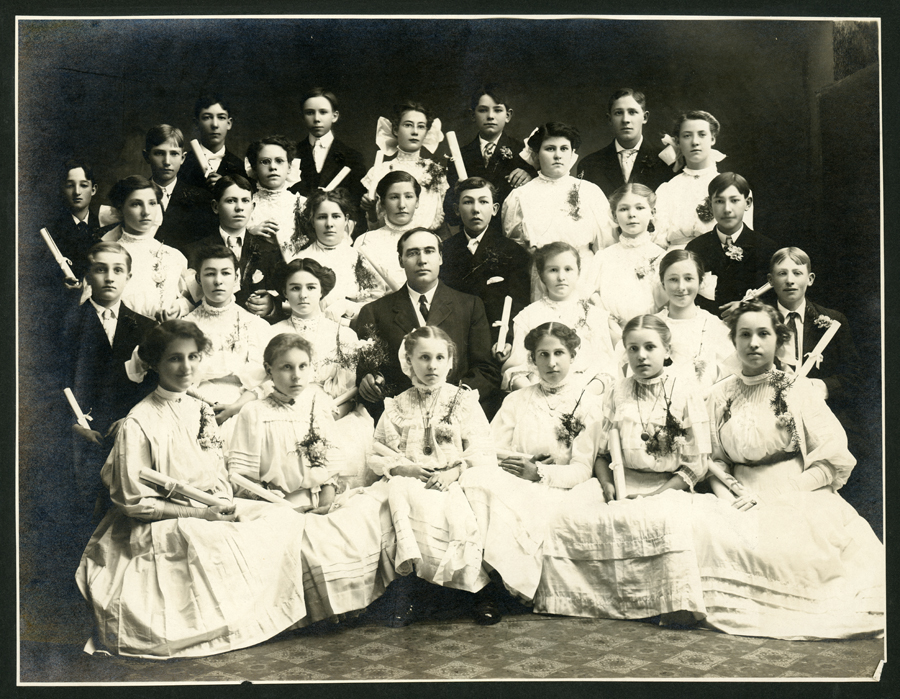 Ebenezer German Congregational Church Confirmation Class of April 4, 1909