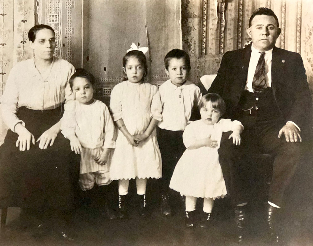 Portrait of the Mary and Conrad Brill family about 1920 in Portland. Courtesy of Barbara Brill Hoffer. 