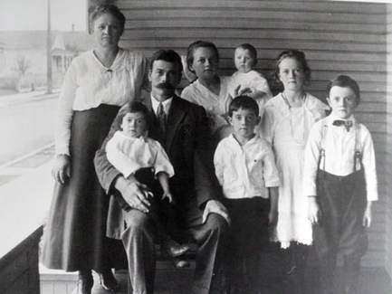 Conrad and Margaret Leichner family in Portland
