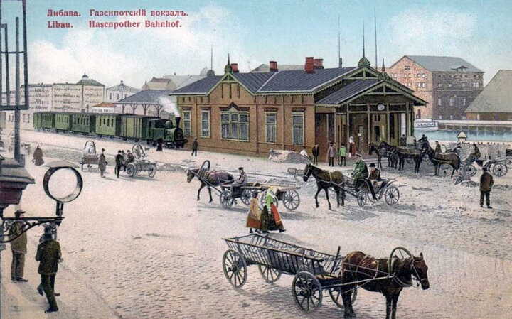 Emigrant train station in the city of Libau (now Liepaja, Latvia). Gottfried Schreiber passed through this port in 1908 on his way to the United States.