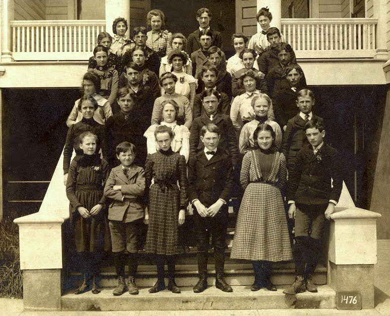 D.P. Thompson School class of 1901